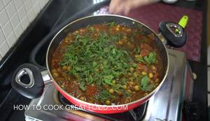 Arabic Lamb & Chickpea Stew: A Flavorful Middle Eastern Recipe