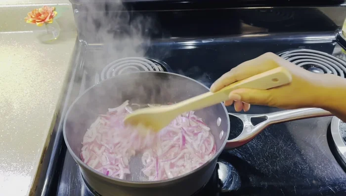 Add any other desired vegetables (carrots, potatoes, etc.) during the last 30 minutes of cooking.