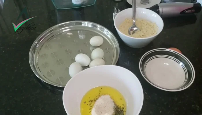 Incorporate eggs, apple cider vinegar, honey and salt. Mix well.