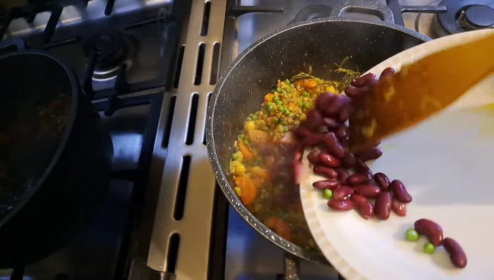 Add green peas.