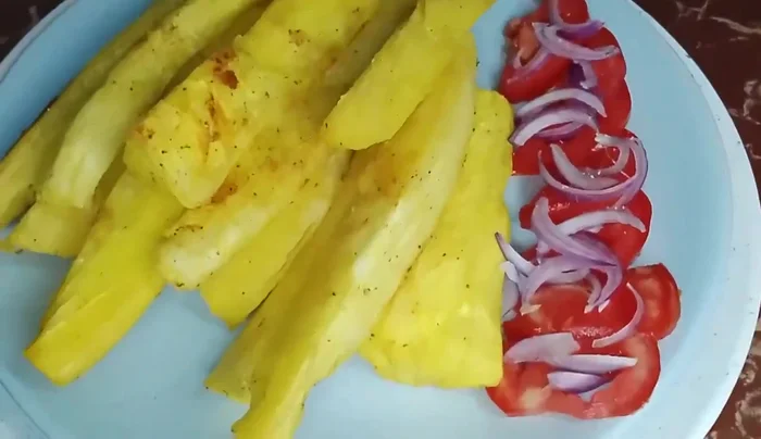 Serve the cassava fries hot and enjoy!
