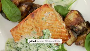 Grilled Salmon & Quinoa Salad: A Healthy Omega-3 Power Meal